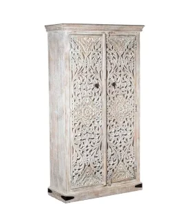 Armario tallado Yilda